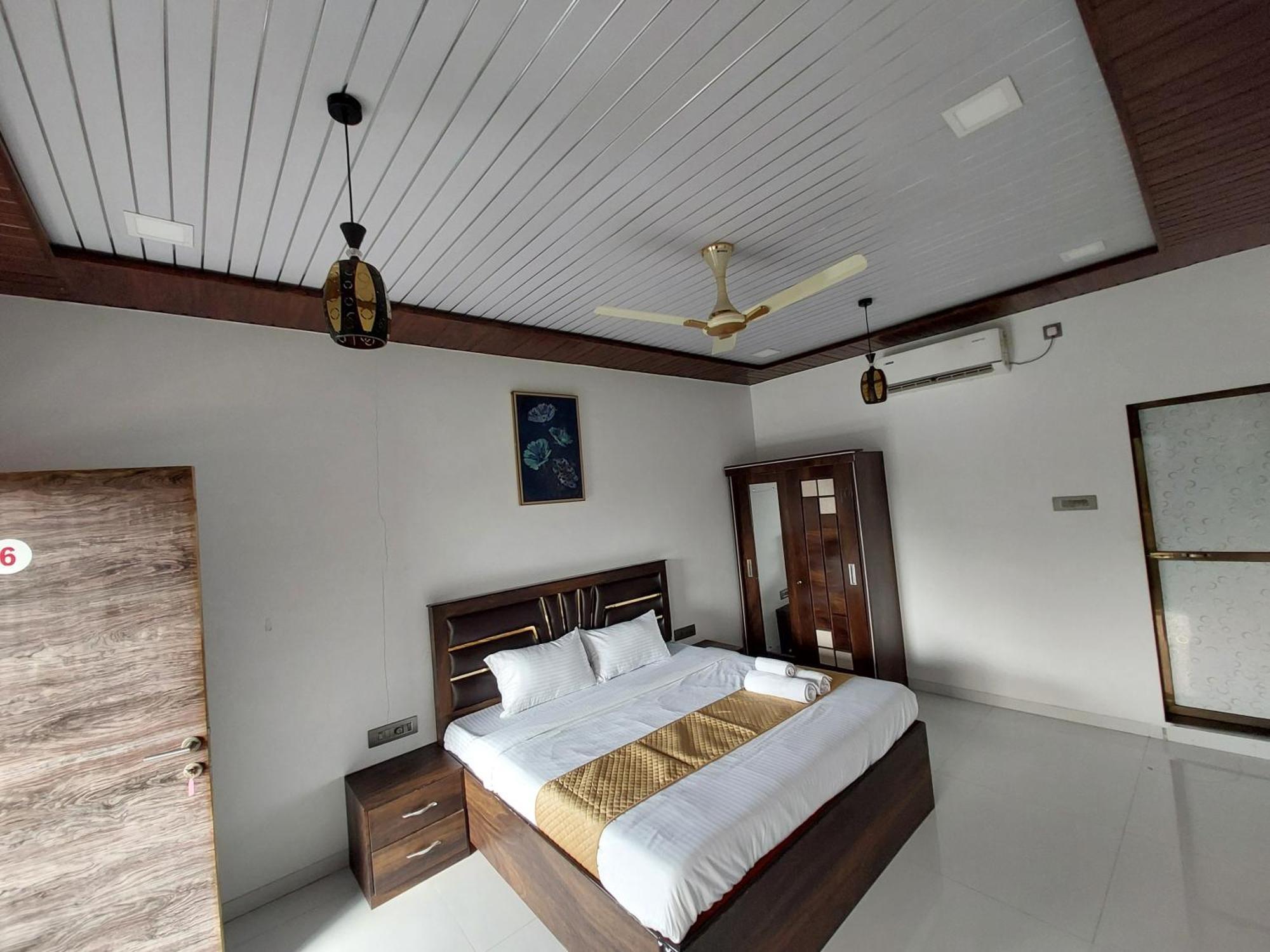 The Village Resorts Karjat Camera foto
