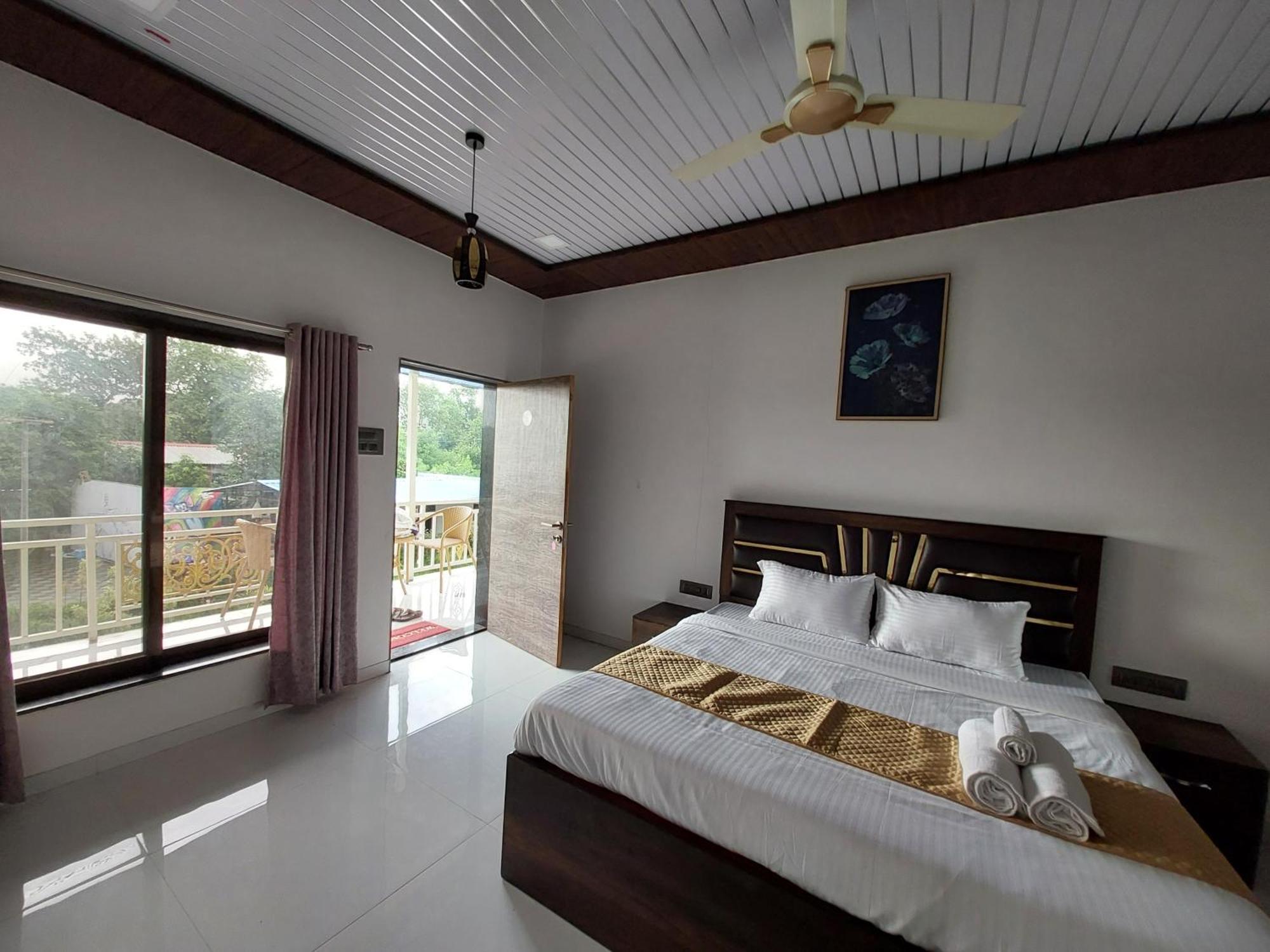 The Village Resorts Karjat Camera foto